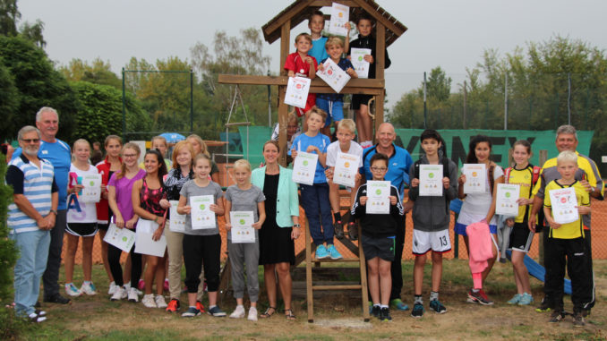Tennissportabzeichen 2016 überarbeitet